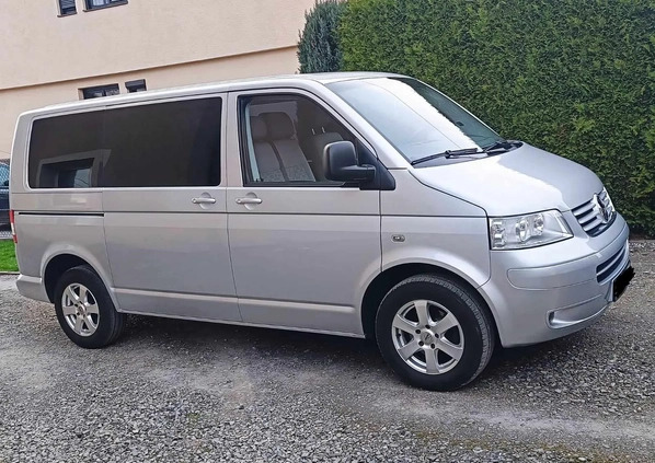 Volkswagen Caravelle cena 39000 przebieg: 410000, rok produkcji 2006 z Skoczów małe 67